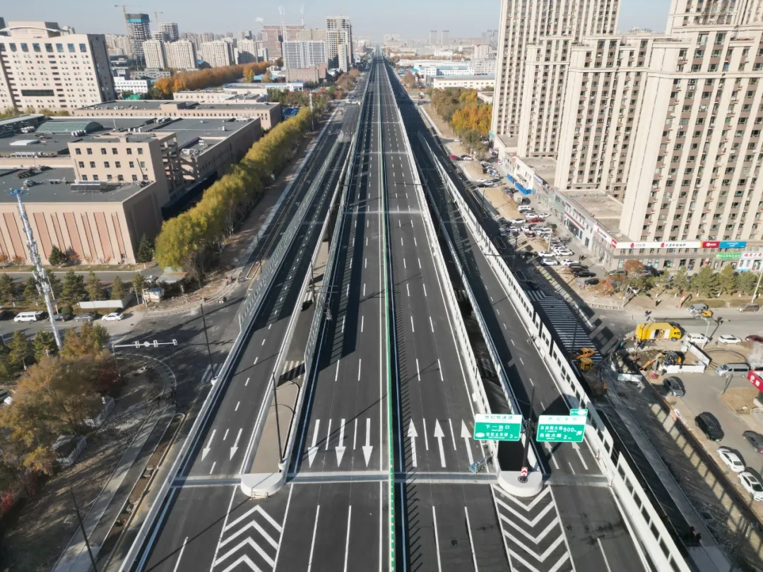 ���ڻ�Ծӭ���� ��������׻�ƪ�����������˾���´��´�